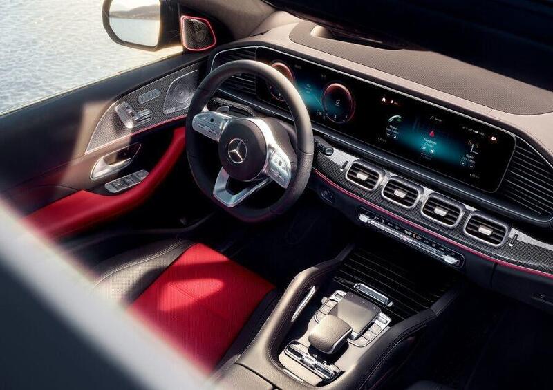 Mercedes-Benz GLE Coupé (2020-->>) (28)