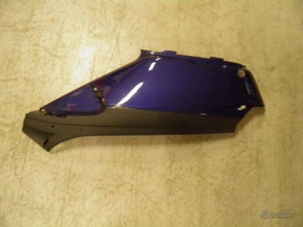 FIANCATA SINISTRA APRILIA. CODICE AP8238990.