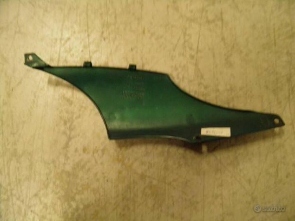 COPERCHIO SINISTRO APRILIA GULLIVER 50 AP8238639 (2)