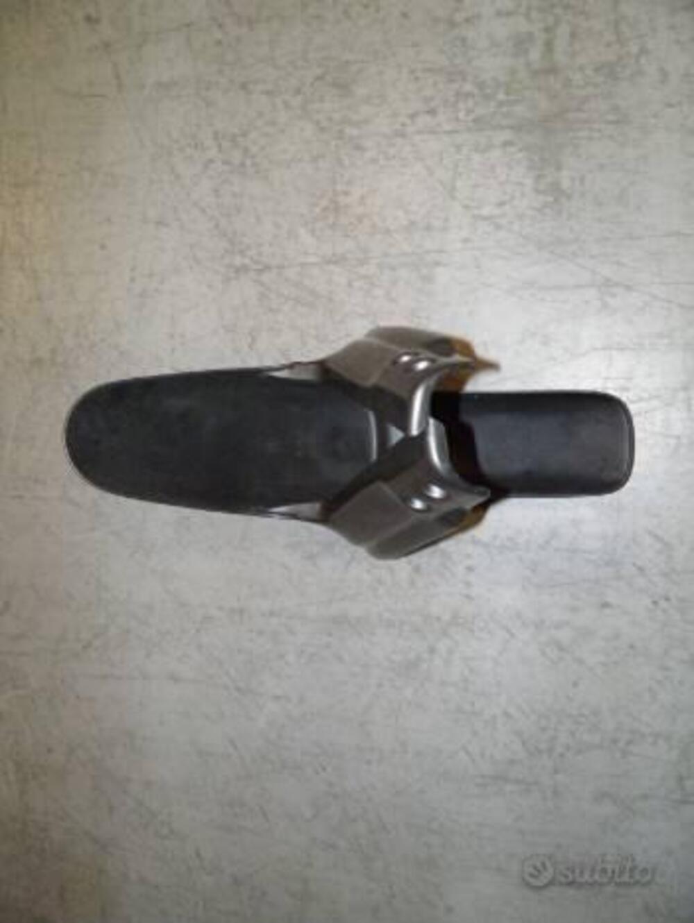 PARAFANGO ANT. APRILIA PEGASO 650 DAL 1992 AL 1996 (3)