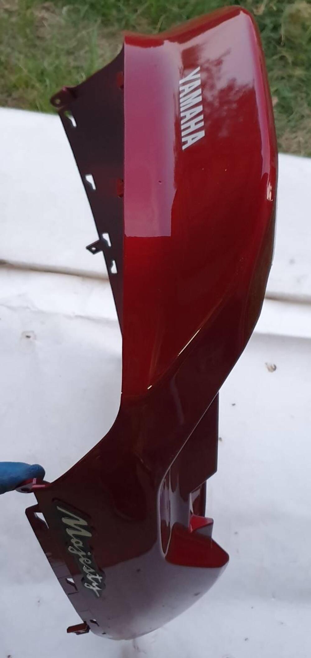 CARENA POSTERIORE YAMAHA MAJESTY 250 ROSSO (2)