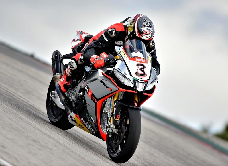 Aprilia Superbike, la moto del tris iridato con Biaggi