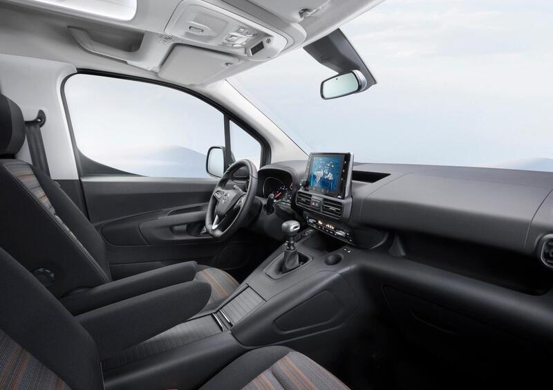 Opel Combo Life (2018-->>) (12)