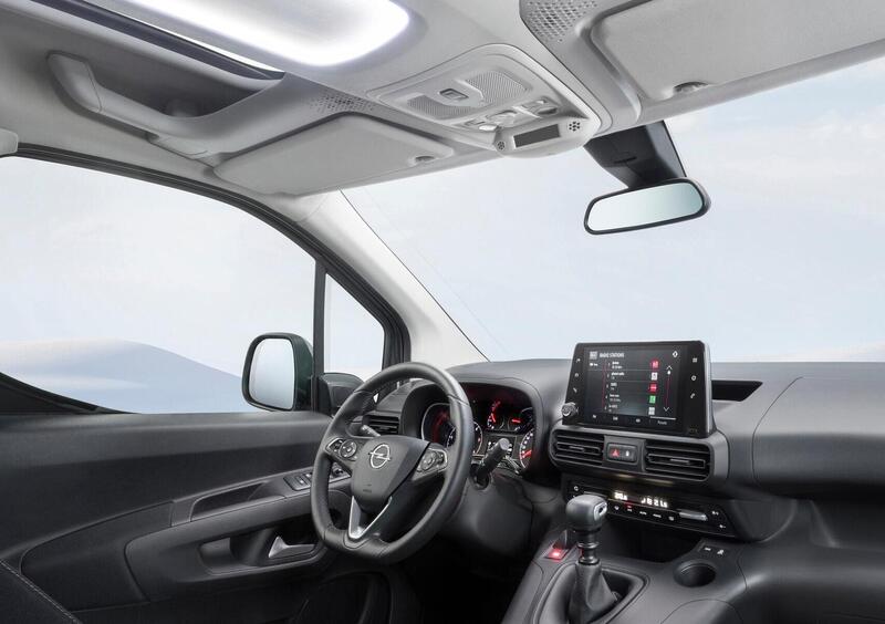 Opel Combo Life (2018-->>) (16)