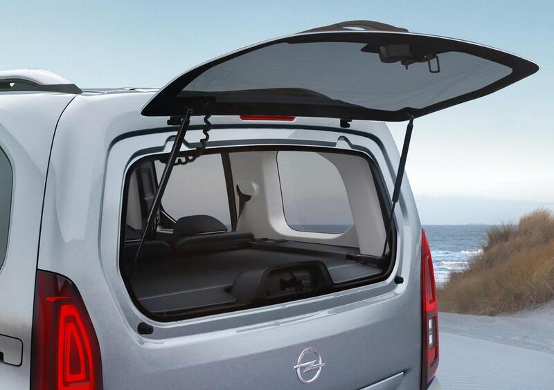 Opel Combo Life (2018-->>) (24)