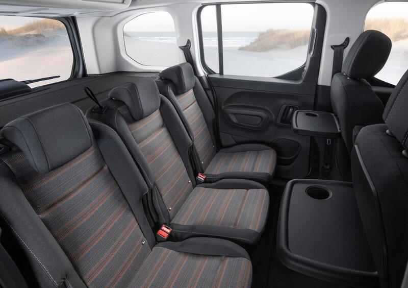 Opel Combo Life (2018-->>) (13)