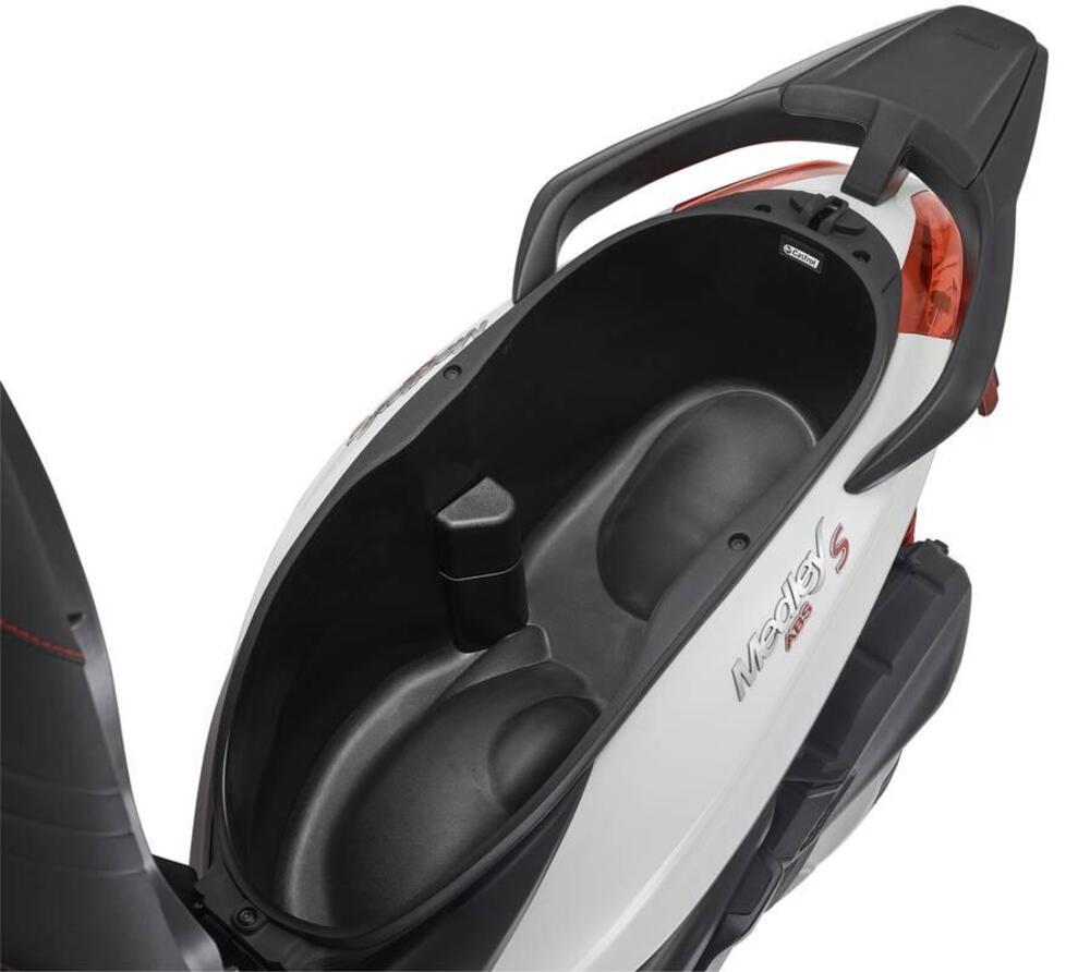 Piaggio Medley 125 (2025) (4)