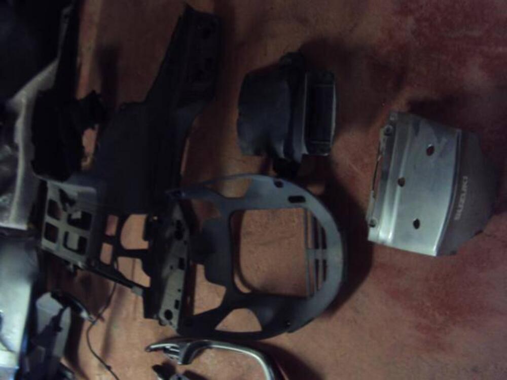 PEZZI CARROZZERIA SUZUKI BURGMAN 650 (2)