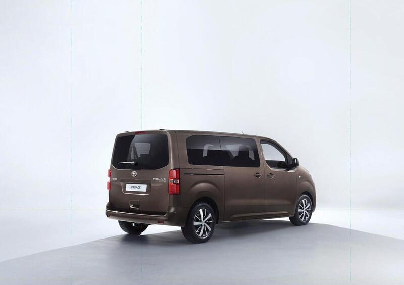 Toyota Proace Verso (2017-->>) (10)