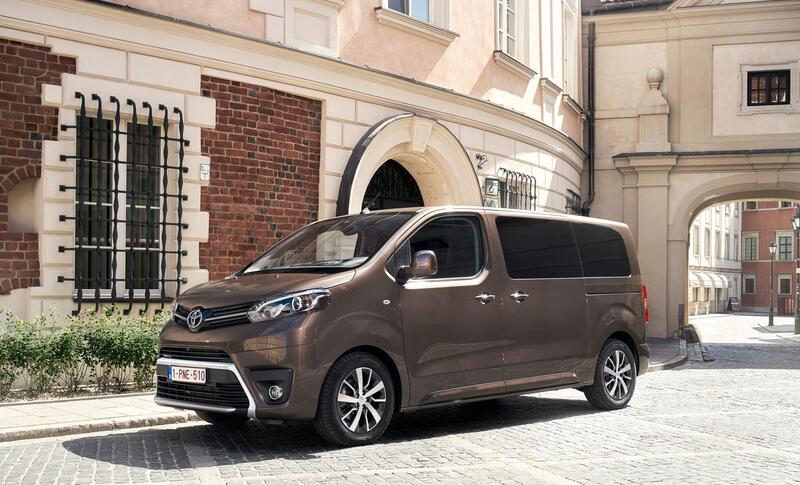Toyota Proace Verso Verso 2.0D 180 CV L1 D Executive