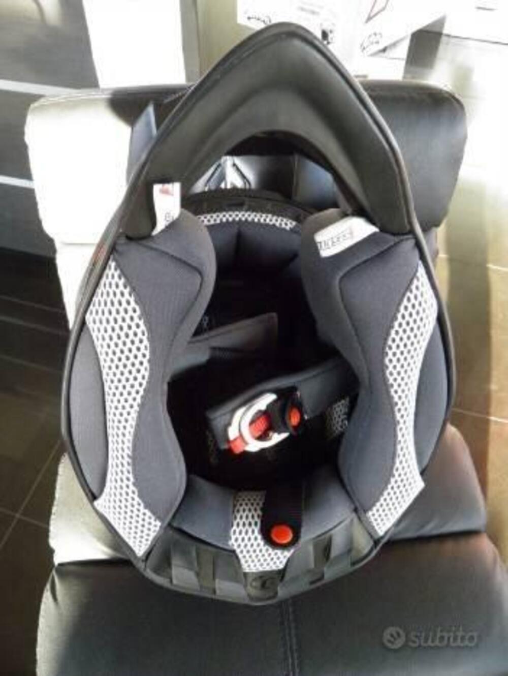 CASCO DA ENDURO JUST 1 CONTATTATECI PER VERIFICARE Just1 (4)