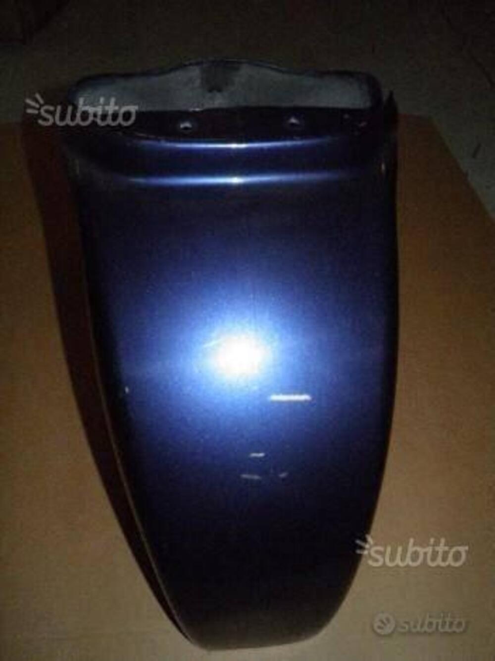 PARAFANGO ANT. BLU CHIPS USATO APRILIA SCARABEO