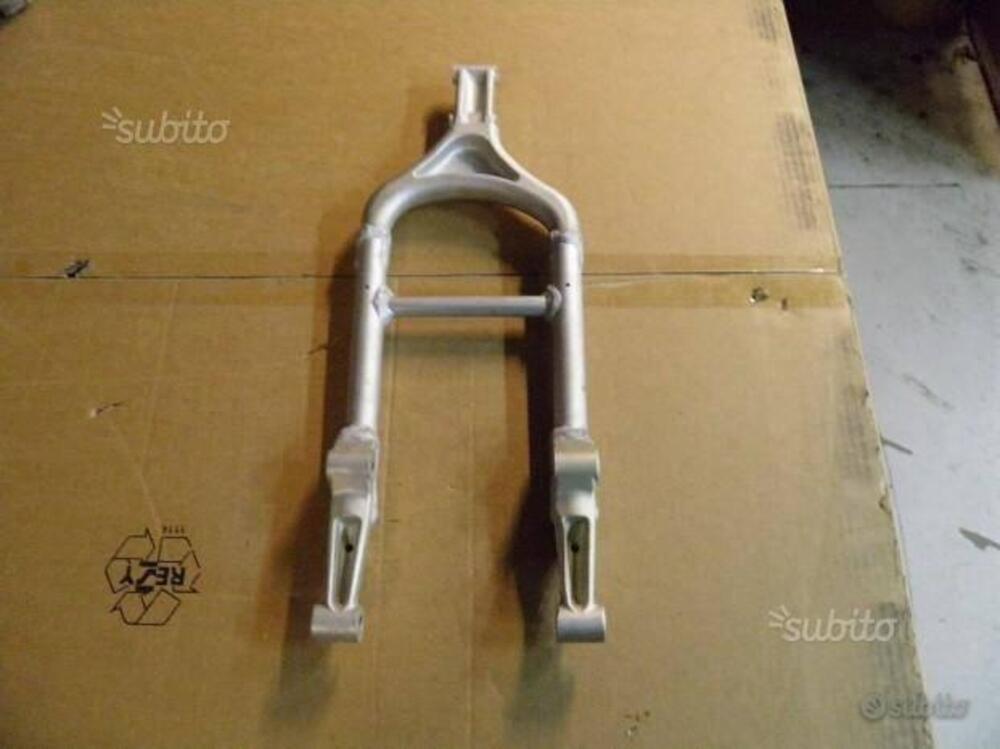 CULLA ANT. TELAIO BMW 650 COUNTRY. USATO (2)