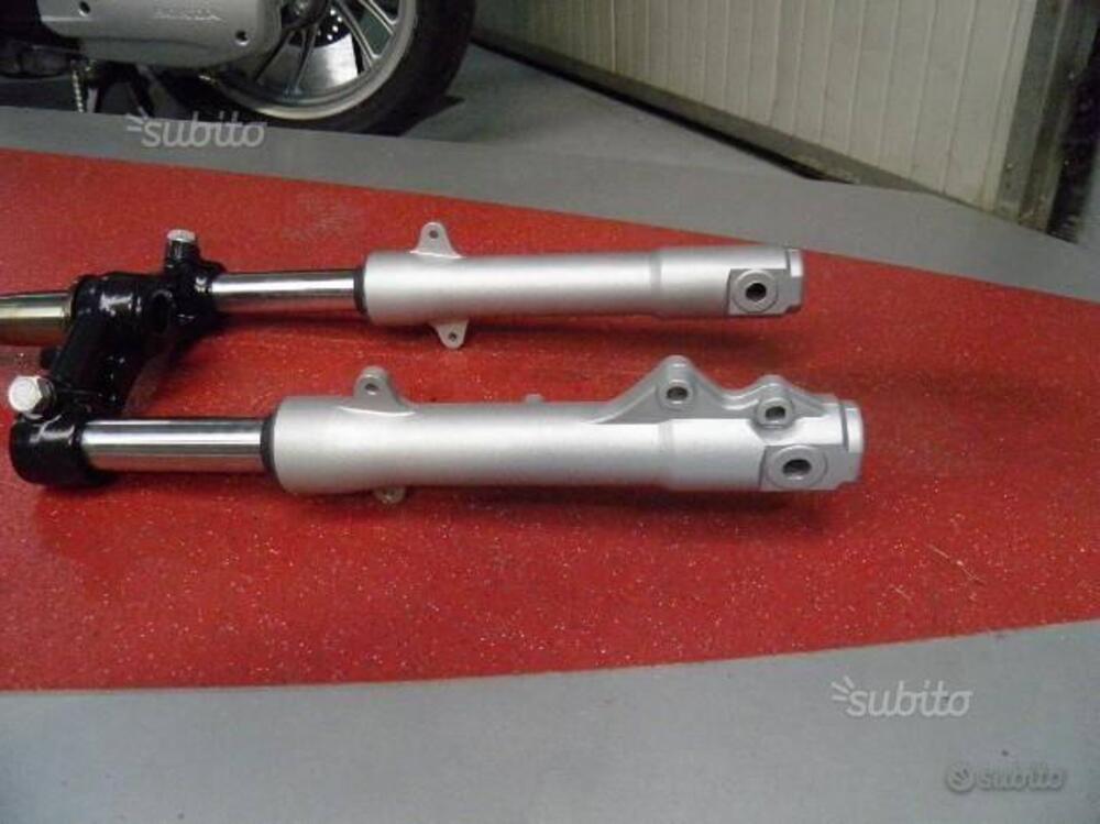 FORCELLA ANT. COMPLETA APRILIA SONIC 50 AP8203980 (2)