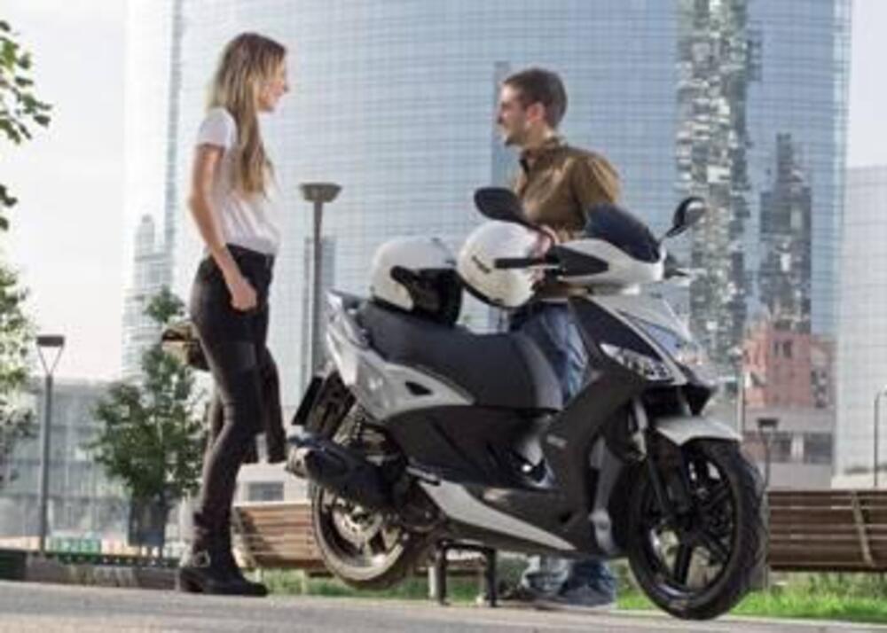 Kymco Agility 200i R16 + (2021 - 25) (5)