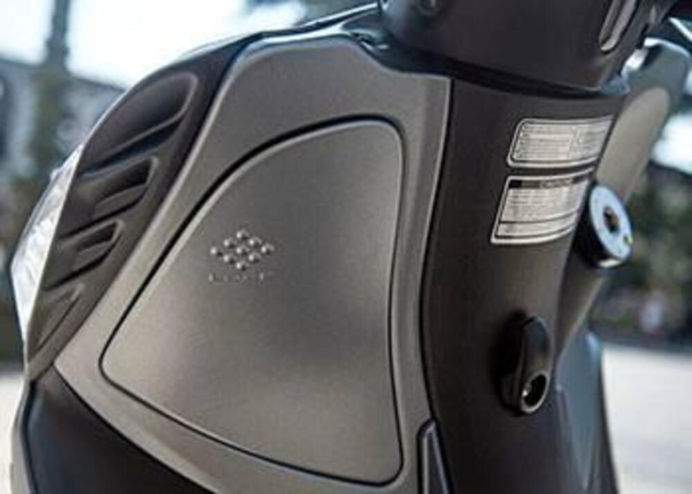 Kymco People 125i One (2021 - 25) (9)