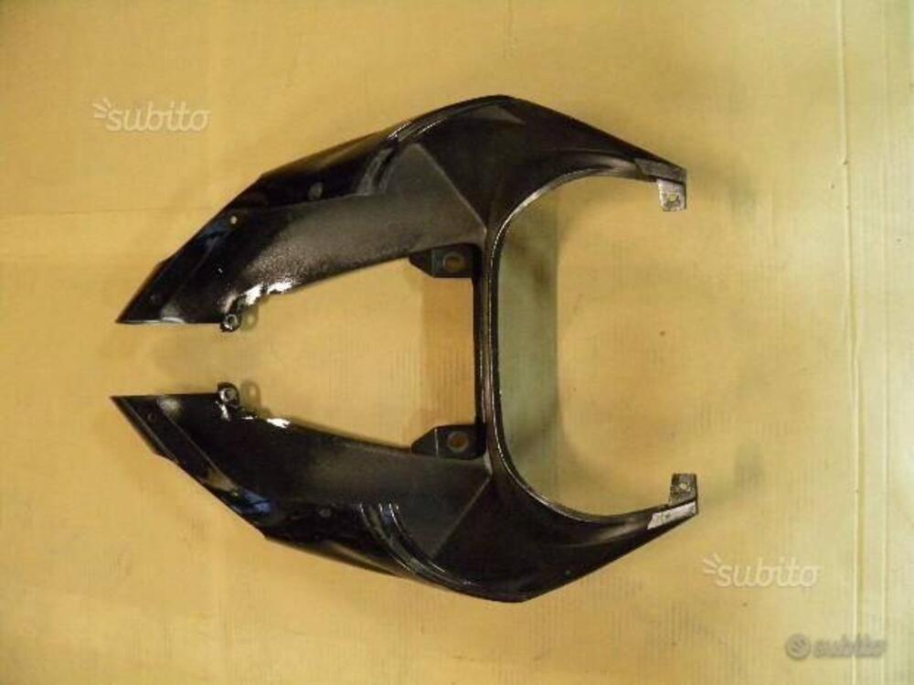 CODONE USATO APRILIA RSV 1000 CODICE AP8158142 (2)