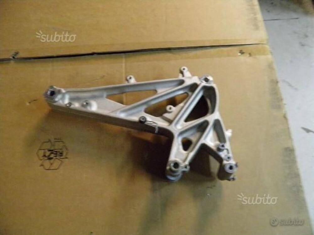 ATTACCO AMMORTIZZATORE POSTERIORE BMW 650 COUNTRY