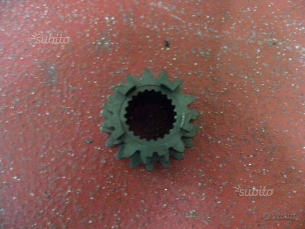 INGRANAGGIO 3/4 PRIMARIO APRILIA CODICE AP0235400 (2)
