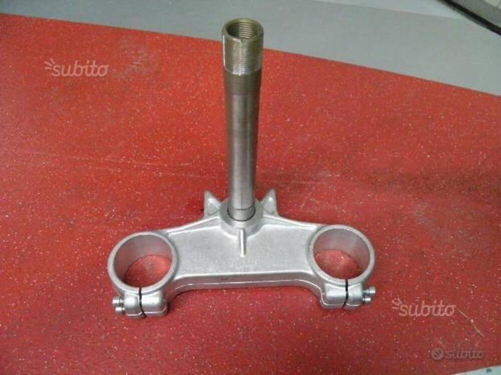 PIASTRA INF. FORCELLA APRILIA AF1 125 AP8123025