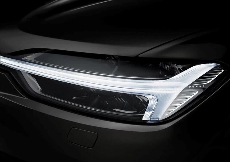Volvo XC60 (2017-->>) (46)
