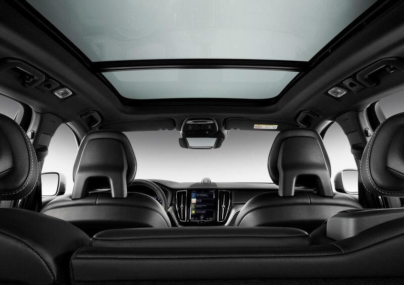 Volvo XC60 (2017-->>) (42)