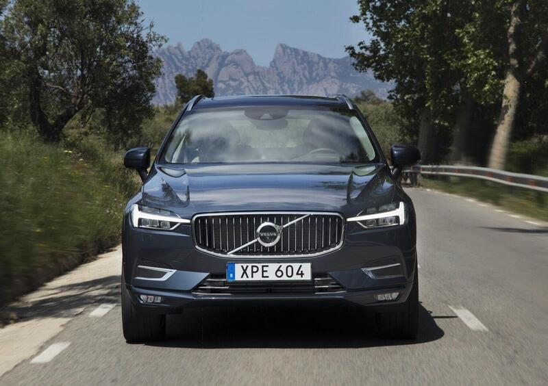 Volvo XC60 (2017-->>) (28)