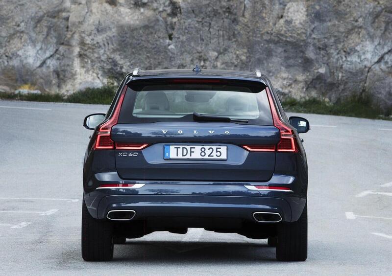 Volvo XC60 (2017-->>) (27)