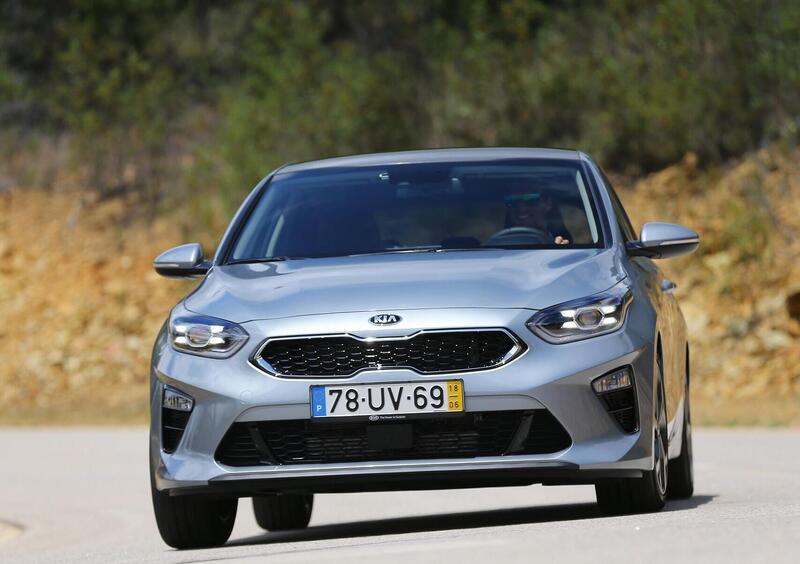 Kia Ceed (2018-->>) (9)