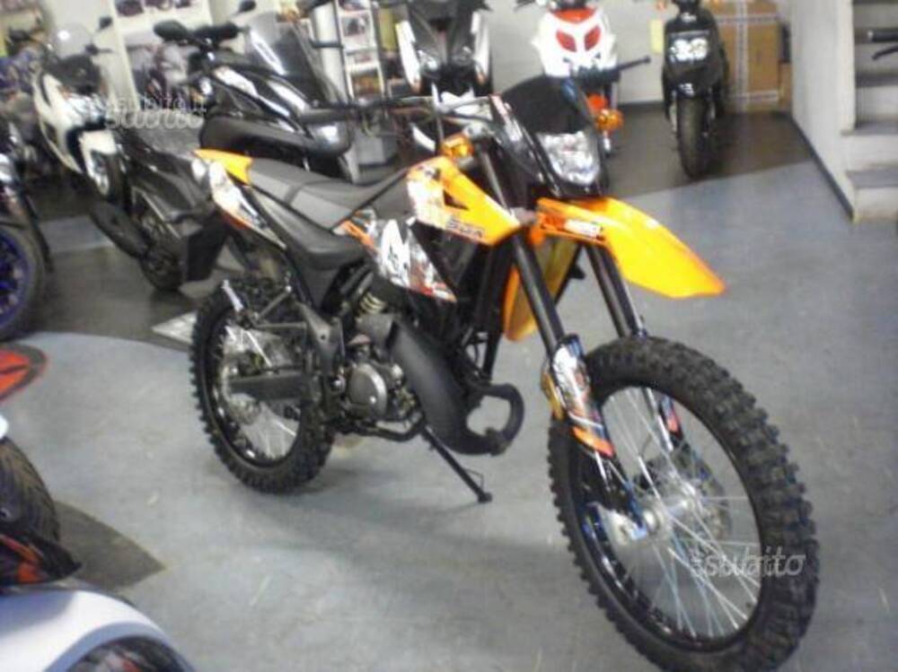 KSR Moto TR 50 X 2T (2014 - 17) (2)