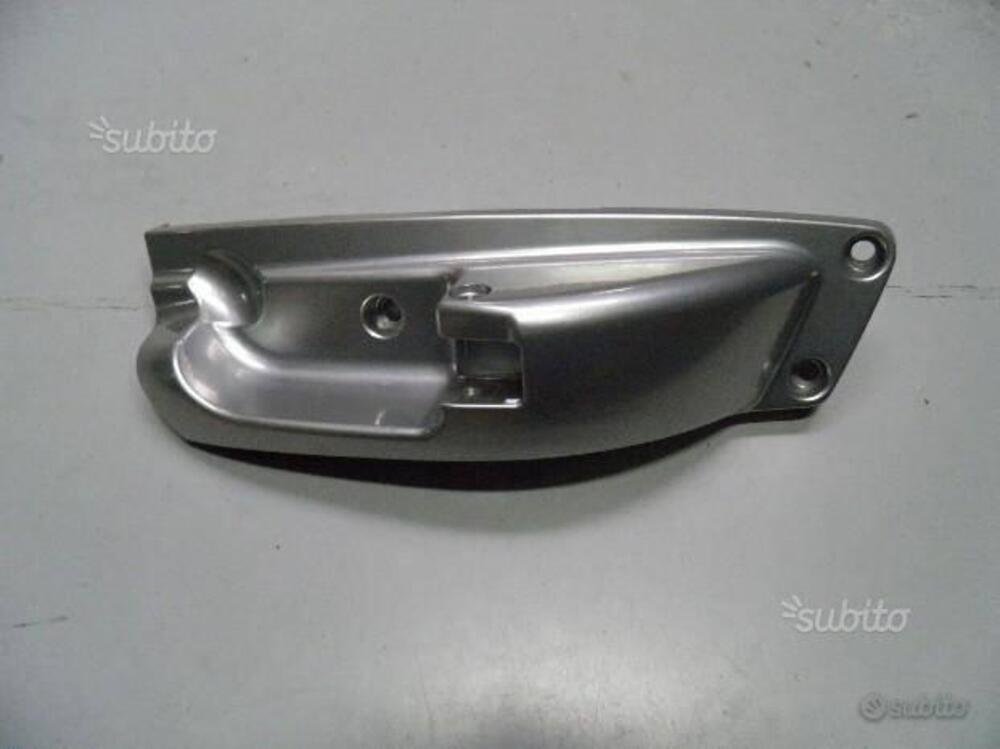 SUPPORTO PEDANA POST. SX APRILIA SCARABEO AP815403