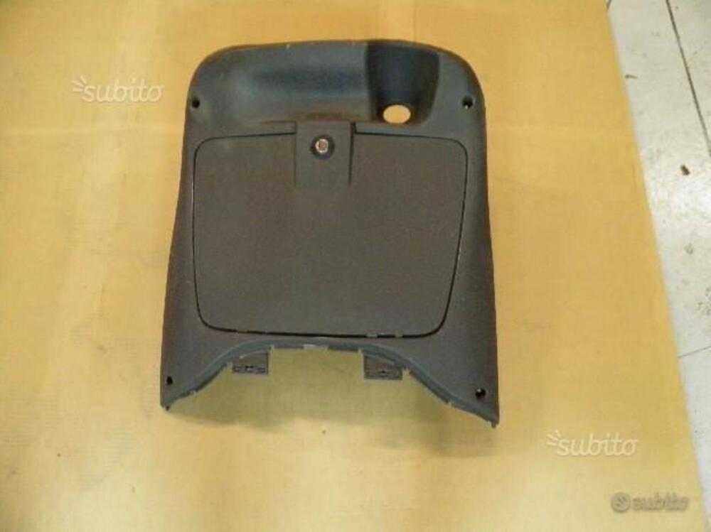 SCUDO INT. CON SPORTELLO USATI APRILIA SCARABEO