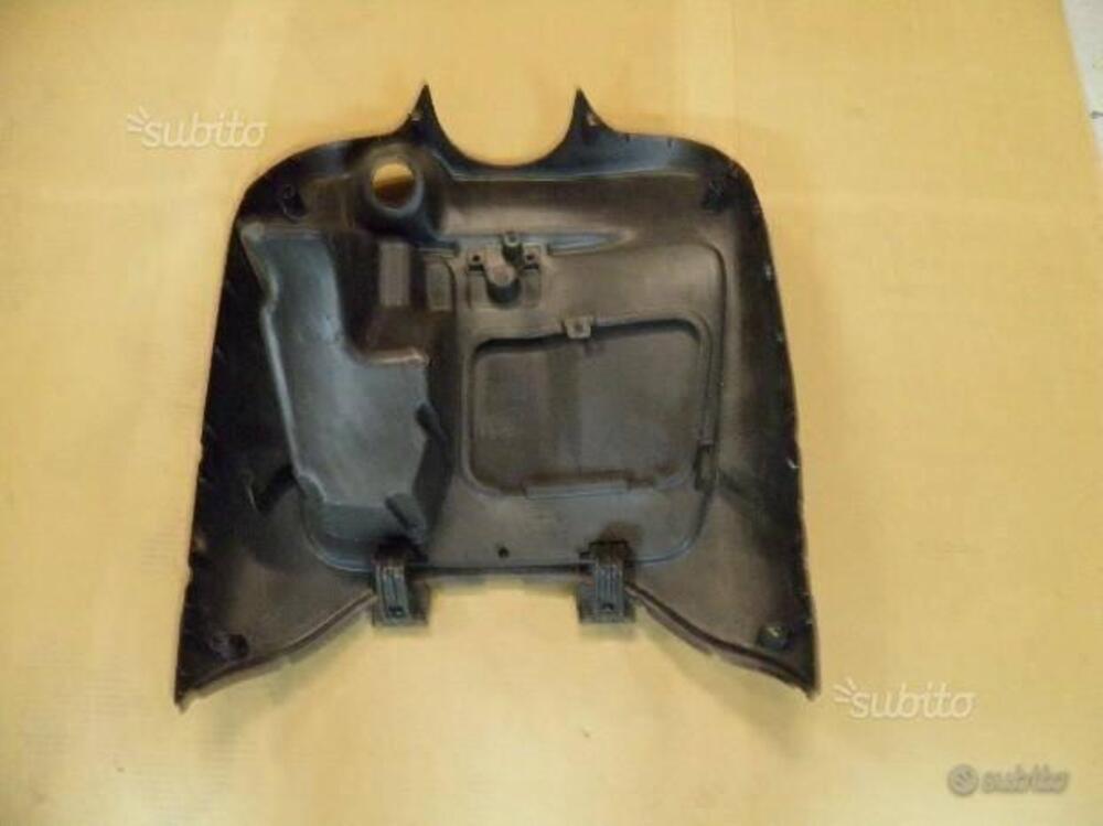 SCUDO INT. CON SPORTELLO USATI APRILIA SCARABEO (2)