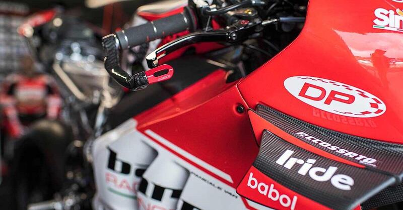 Il&nbsp;Barni Racing Team apre l&#039;officina a chi lavora in prima linea