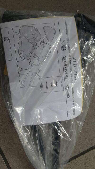 GIVI A1117A ATTACCHI PAR.HON.SH125i-150iABS (12-13