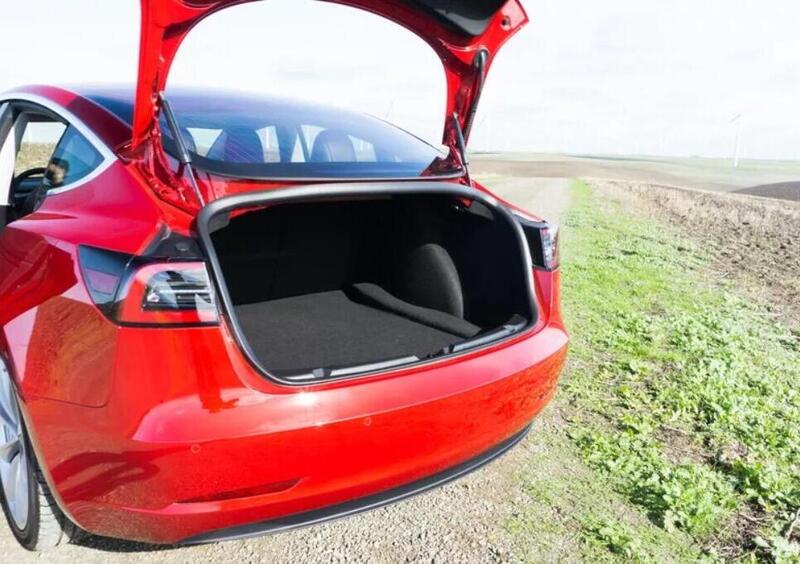 Tesla Model 3 (33)