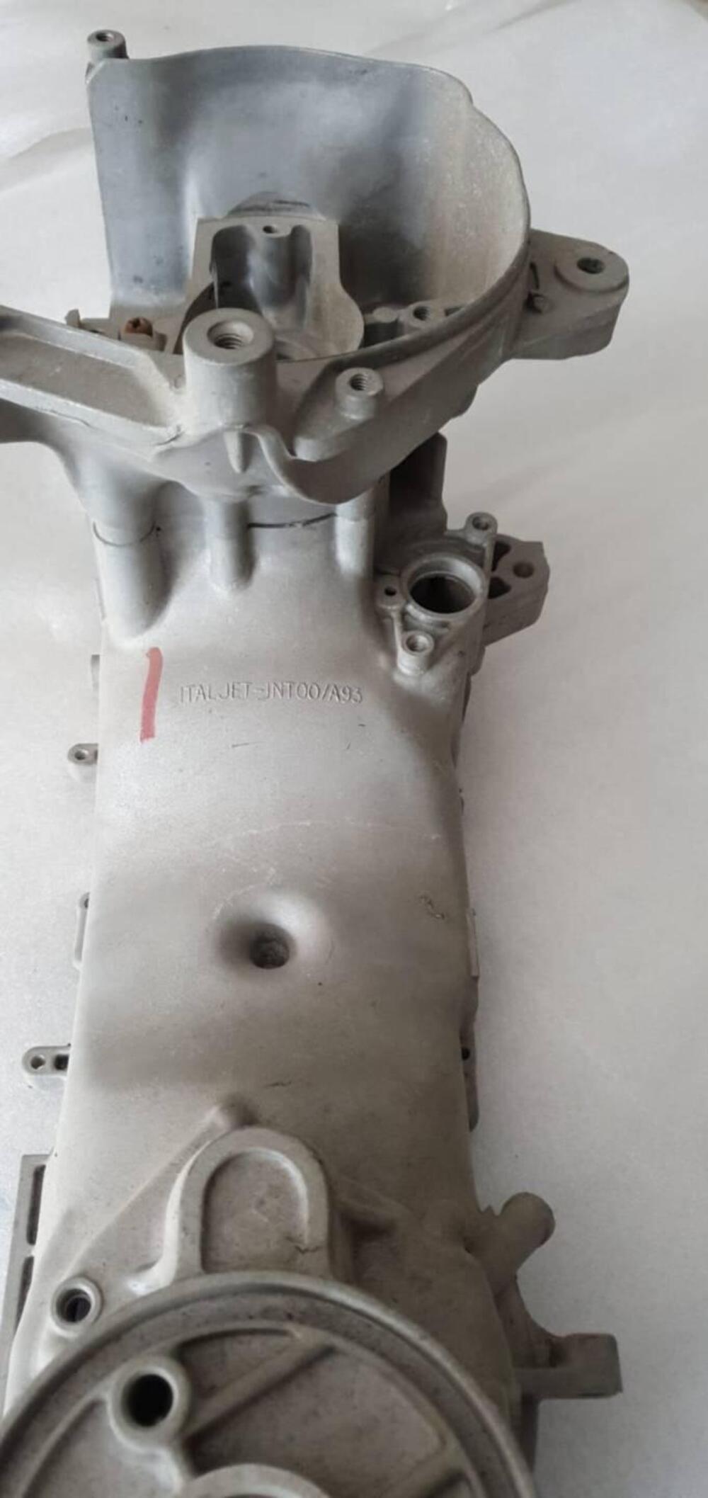 CARTER BLOCCO MOTORE ITALJET PISTA (2)