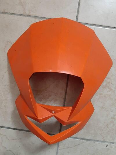 Mascherina Peugeot XP6