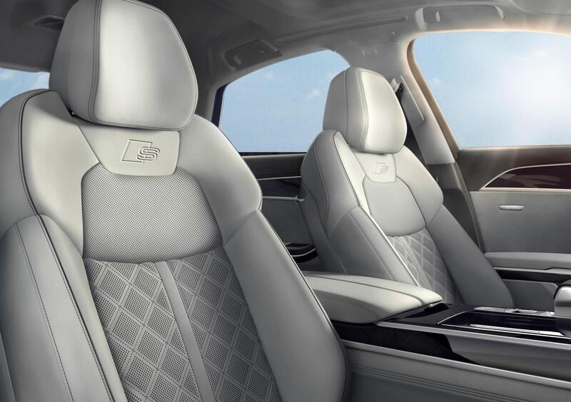 Audi A8 (46)