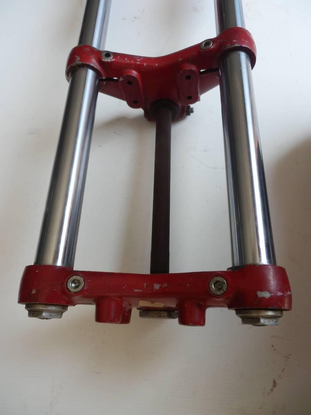 Forcella Moto Guzzi ( rossa ) VV (2)