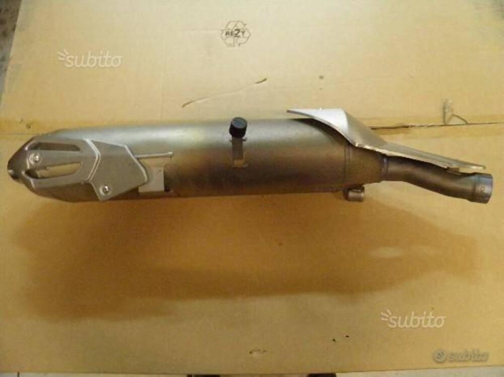 SILENZIATORE COMPLETO USATO BMW 650 COUNTRY (3)