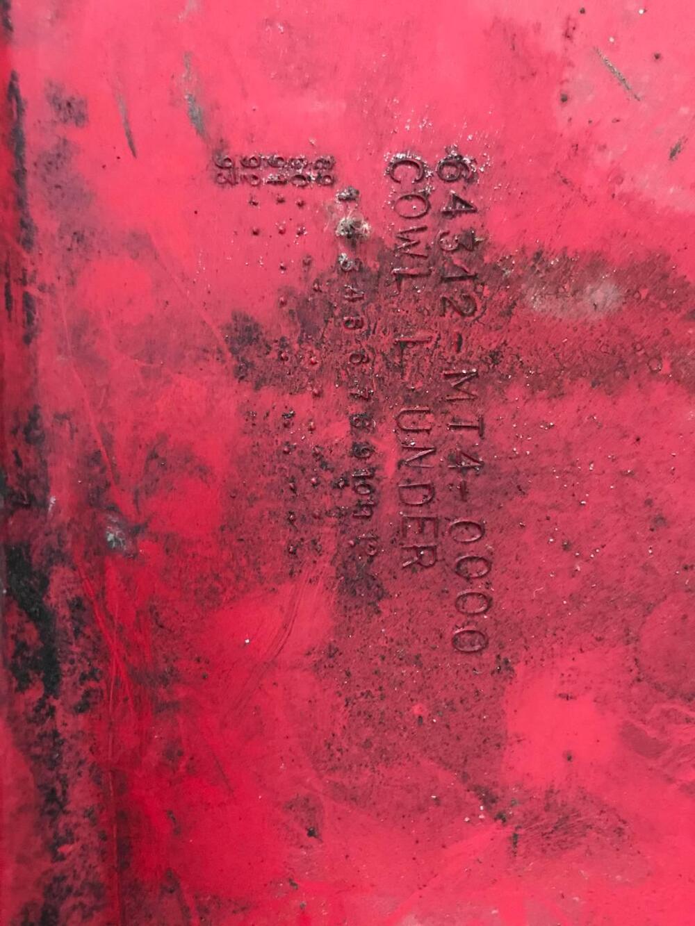 Carena lat inf sx rossa Honda VFR 750 S.L (3)