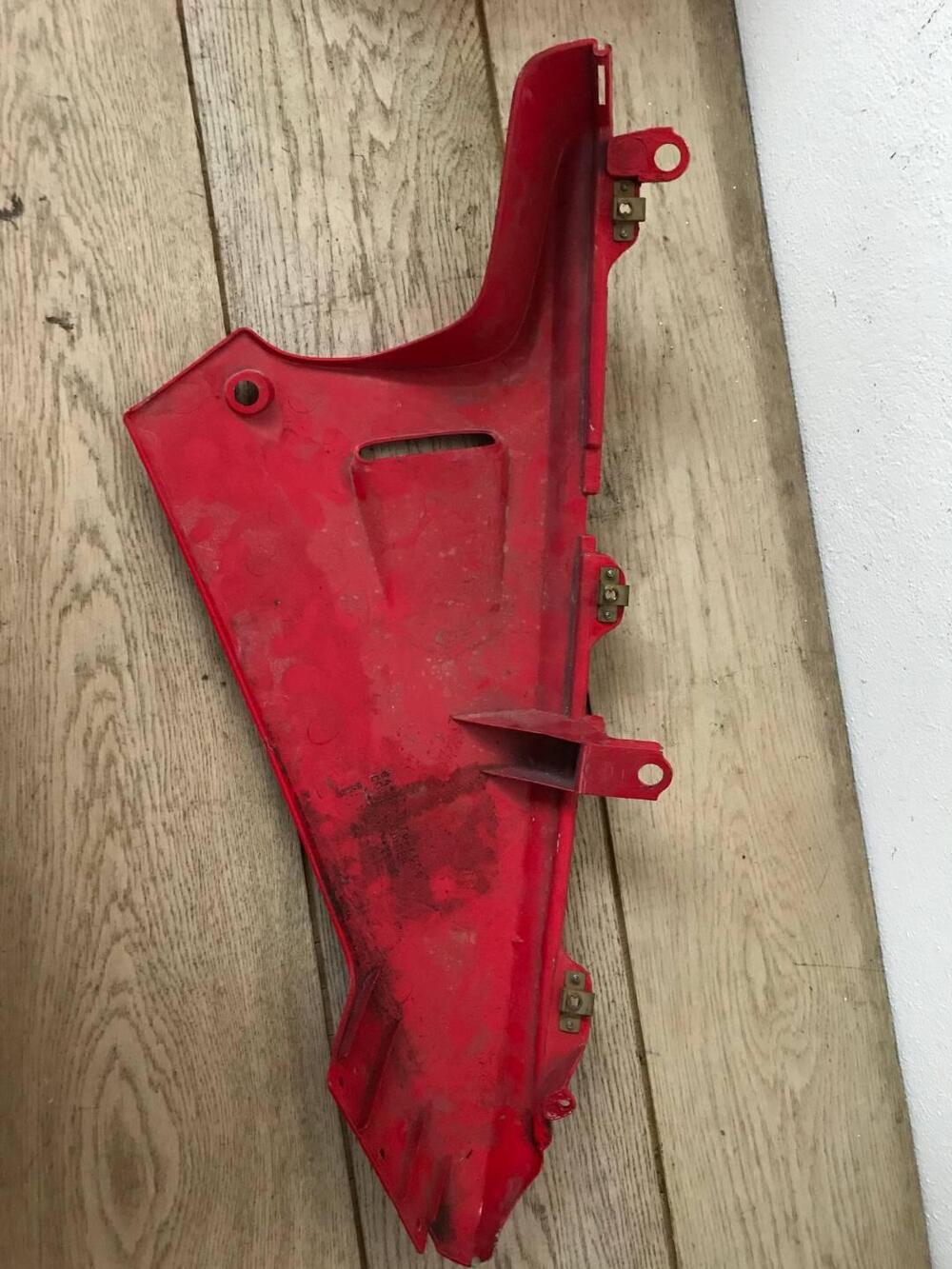 Carena lat inf sx rossa Honda VFR 750 S.L (4)