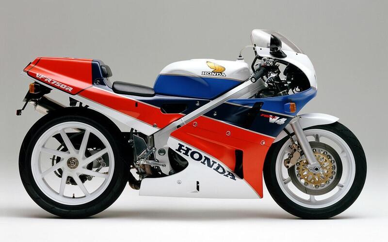 Honda VFR750R &ldquo;RC30&rdquo;: piano straordinario di aggiornamento per una moto mitica