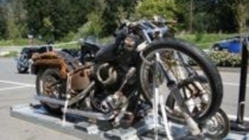 L&#039;Harley dello tsunami diventa un simbolo a Milwaukee