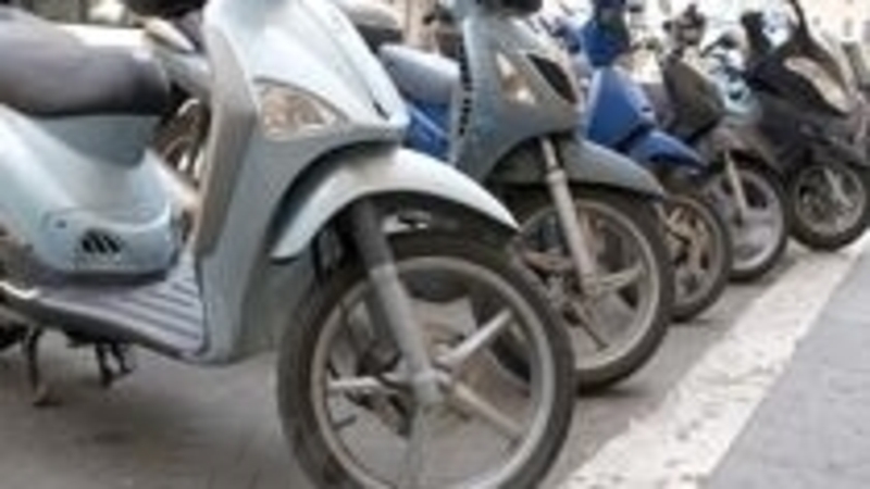 Moto e scooter esclusi dagli incentivi statali