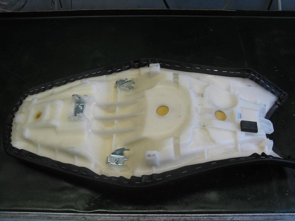 Sella Kawasaki ER6-N (4)