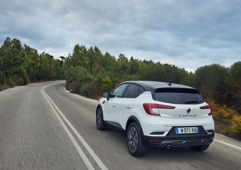 Renault Captur (2019-->>) (31)