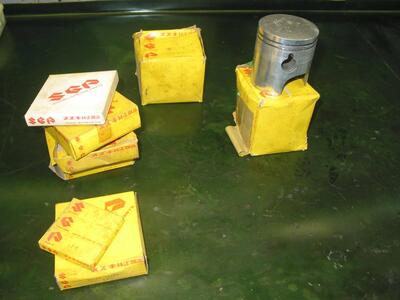 Pistone Suzuki GT500