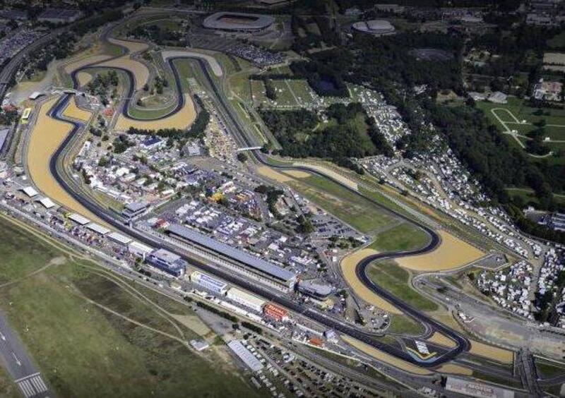 MotoGP. Salta anche il GP di Le Mans